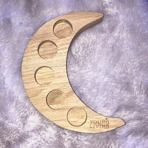 Young living essential oil holder